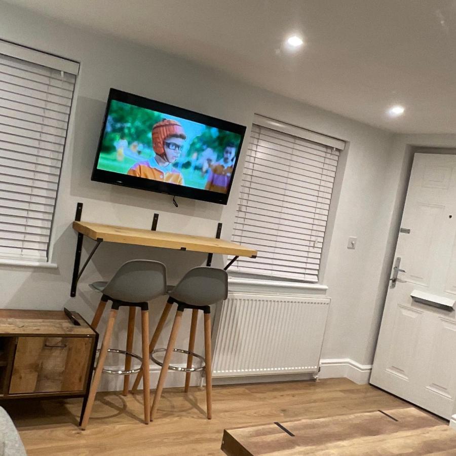 1 Bed Home From Home Apartments Londres Extérieur photo